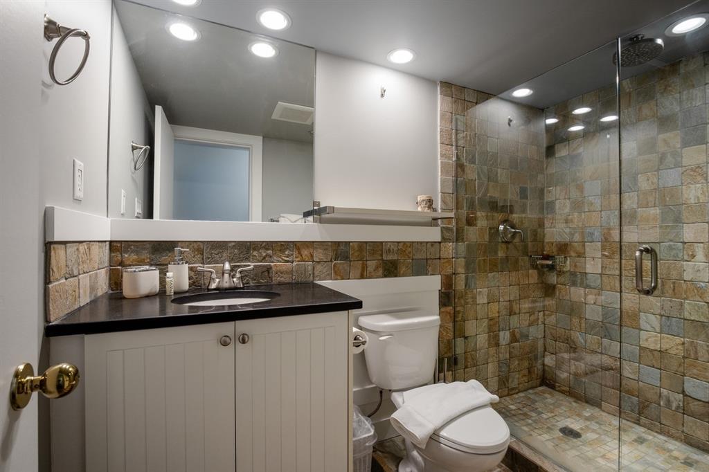 #8 – 4857 Painted Cliff Road