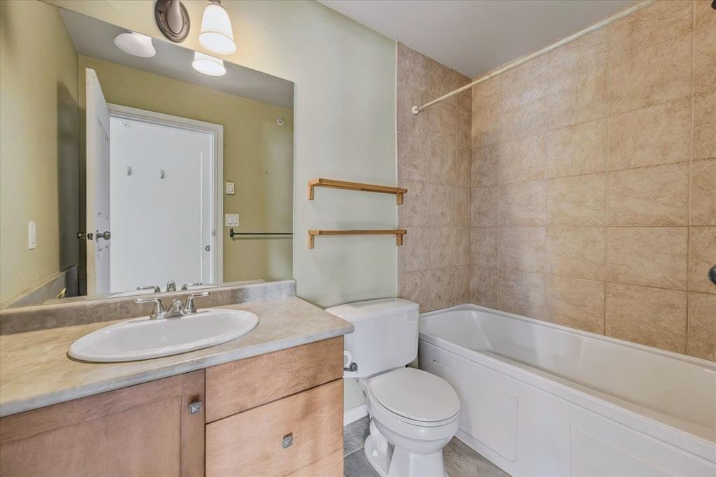 #201 – 1436 Portage Road