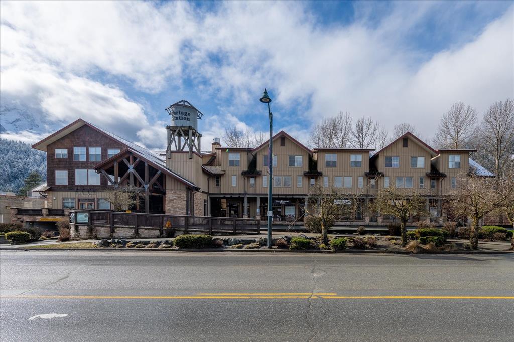 #201 – 1436 Portage Road