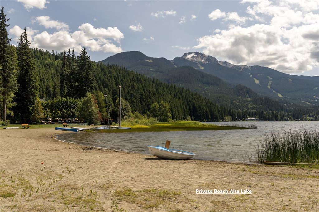 6725 Crabapple Drive