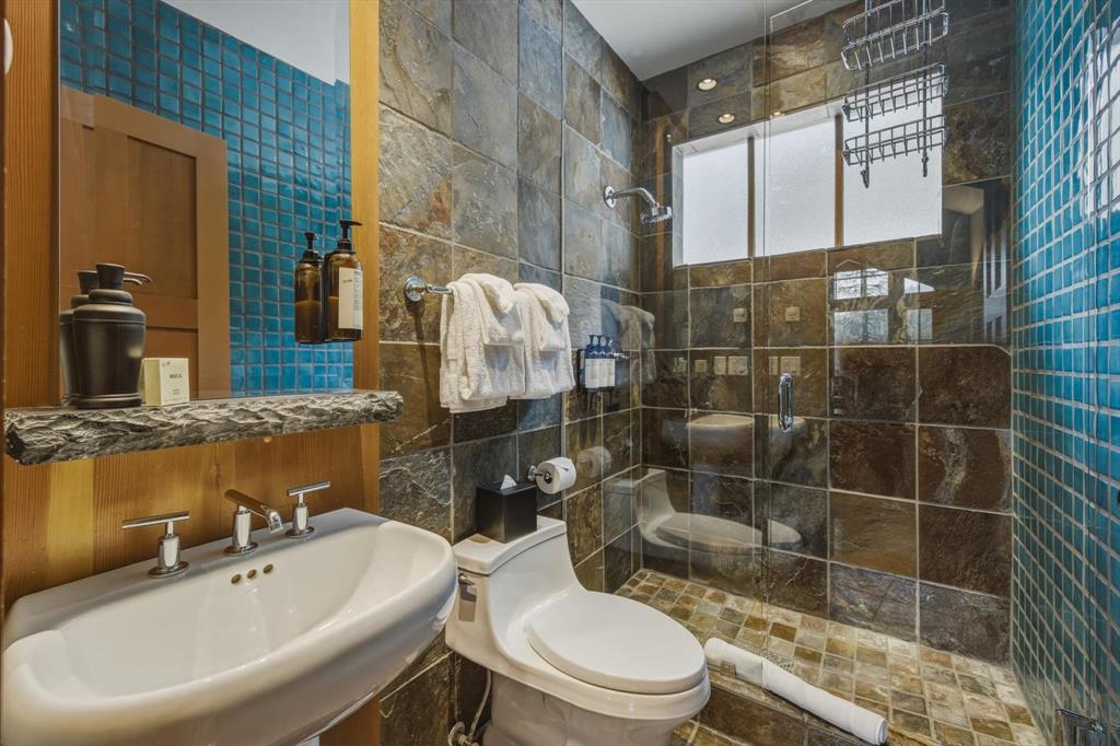 #17H – 2300 Nordic Drive