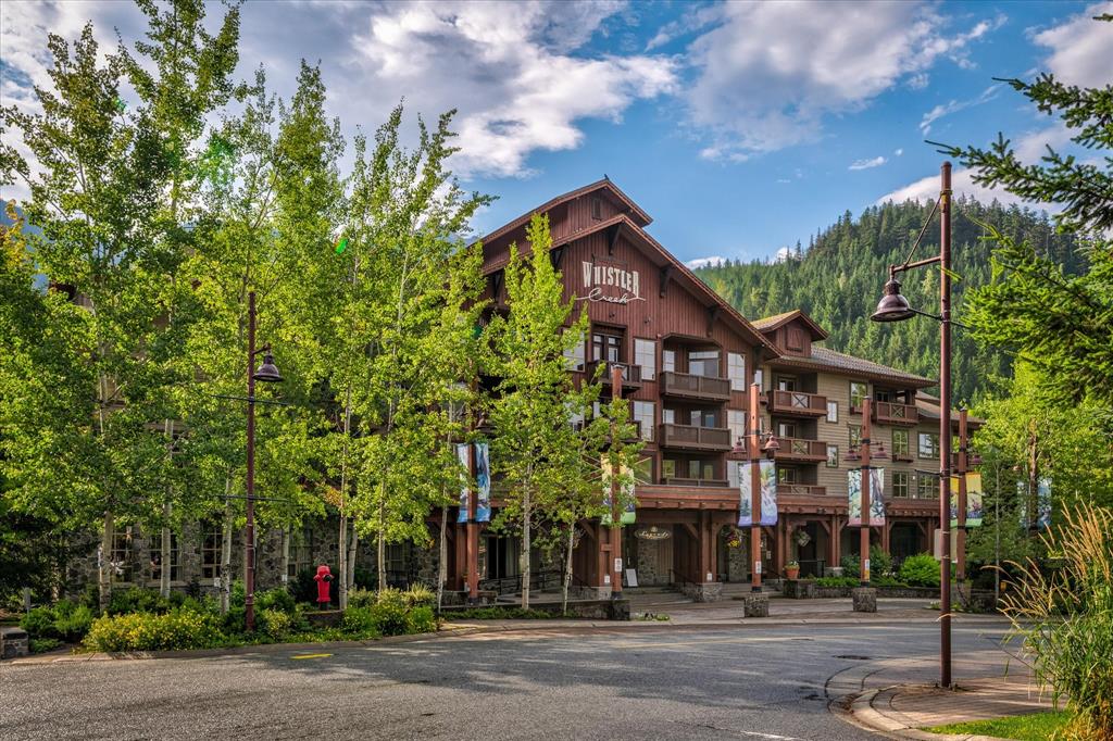 #416C – 2036 London Lane