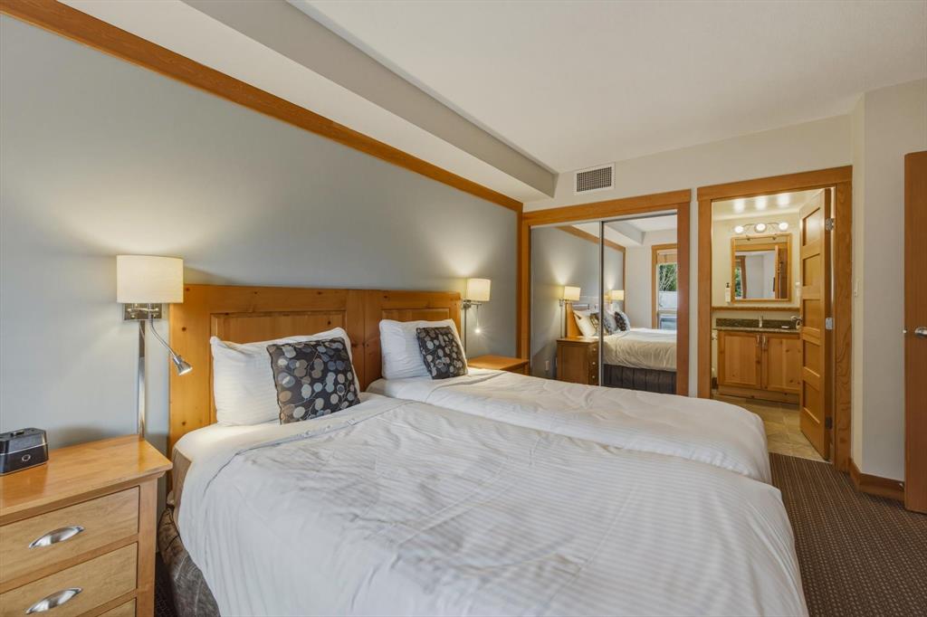 #416C – 2036 London Lane