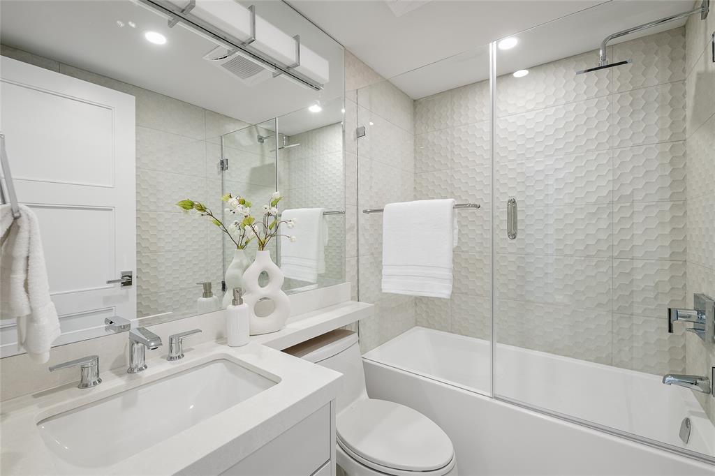 1733 River Run Place