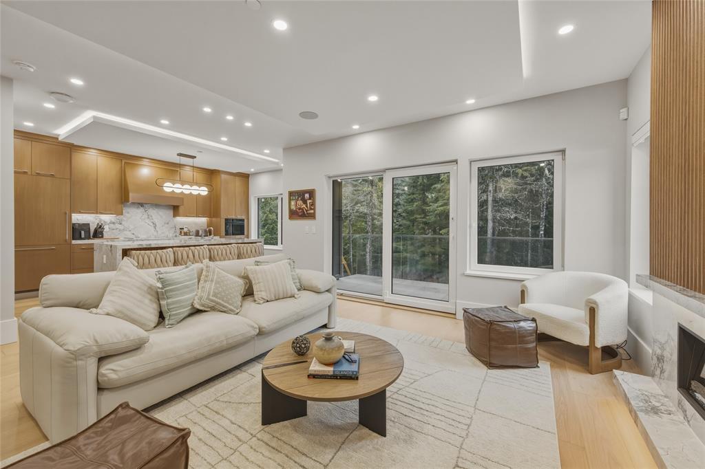 1733 River Run Place