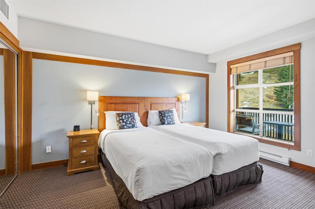 #637B – 2036 London Lane