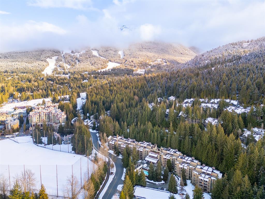 #222 – 4200 Whistler Way