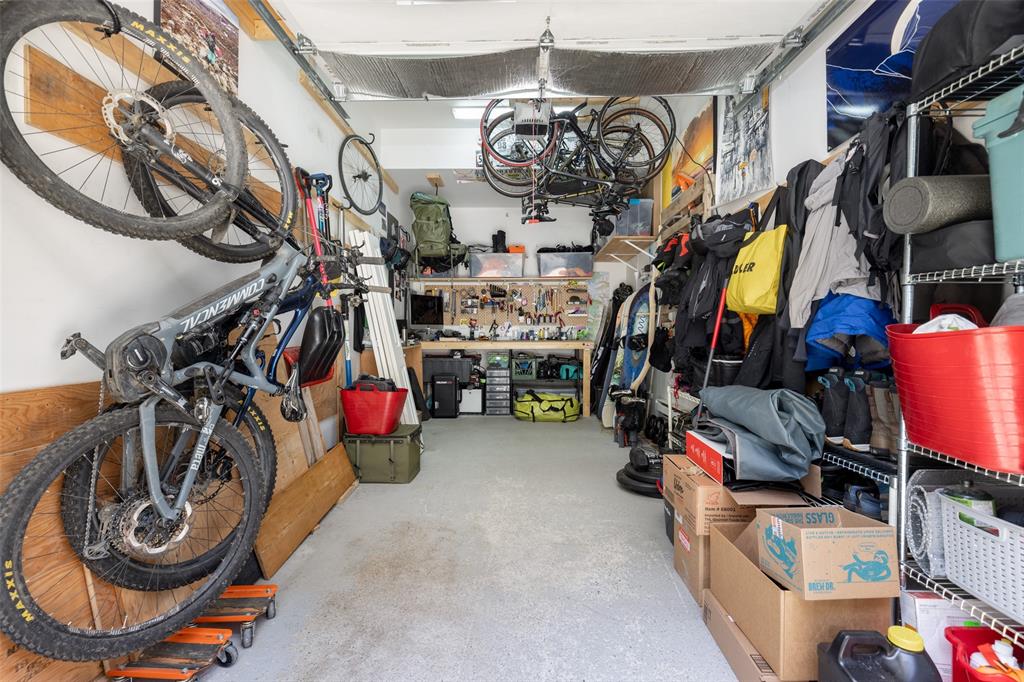 #6 – 7450 Prospect Street