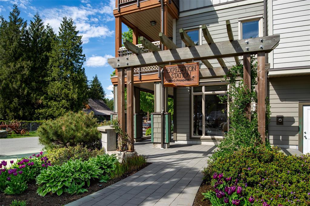 #6 – 7450 Prospect Street