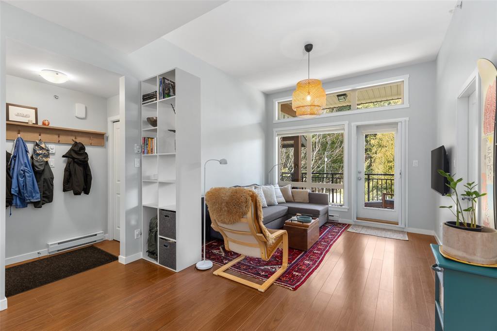 #6 – 7450 Prospect Street