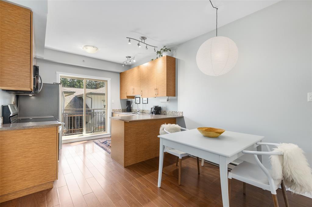 #6 – 7450 Prospect Street