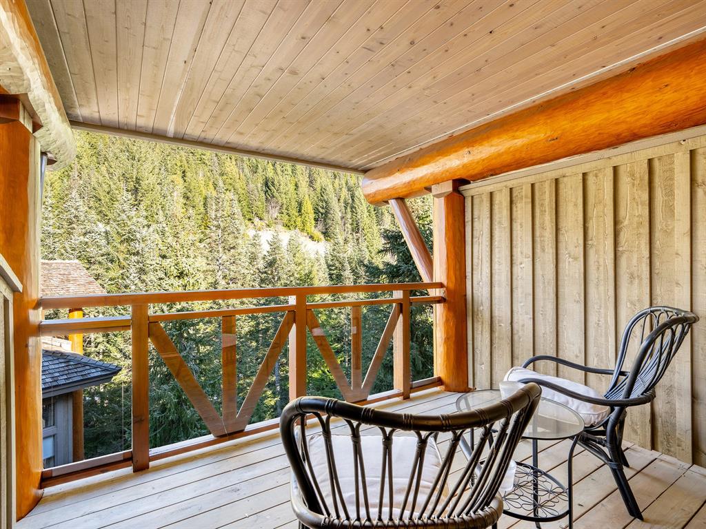 #2 – 2324 Taluswood Place