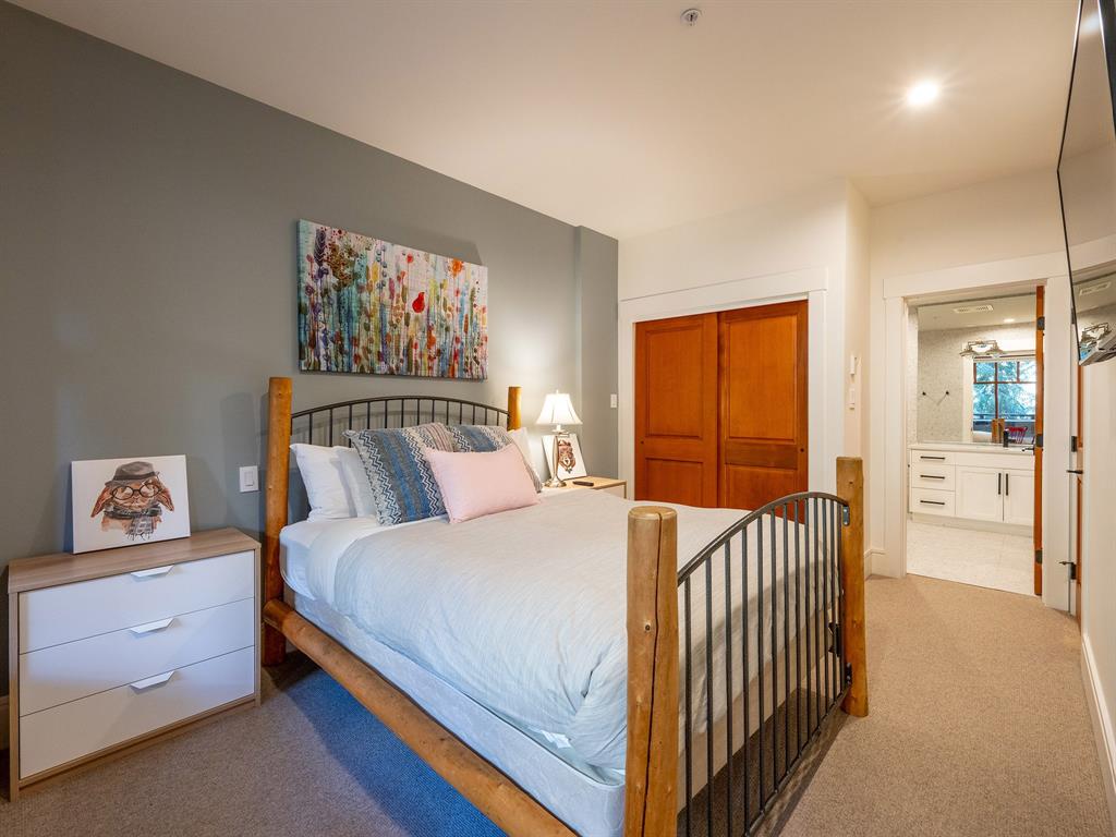 #2 – 2324 Taluswood Place