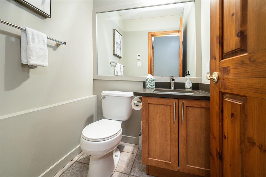 #18 – 8030 Nicklaus North Boulevard