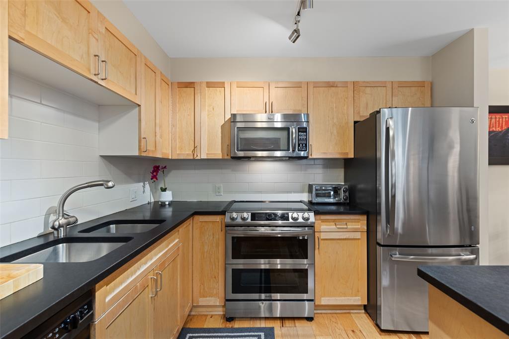 #25 – 4637 Blackcomb Way