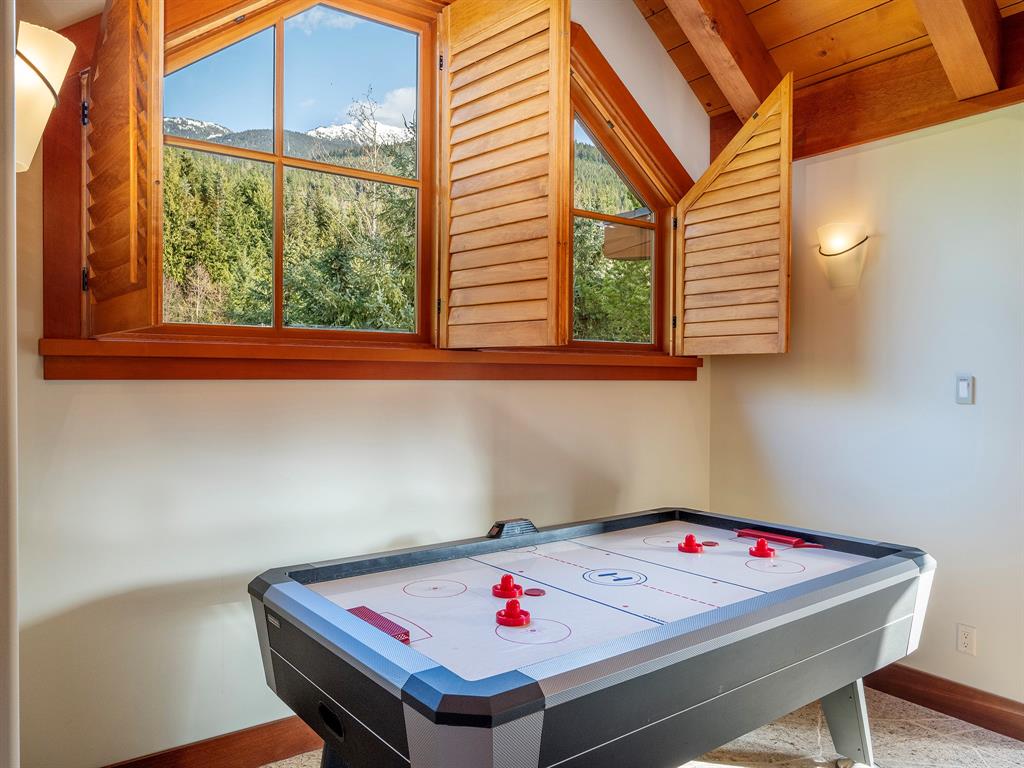 2219 Lake Placid Road