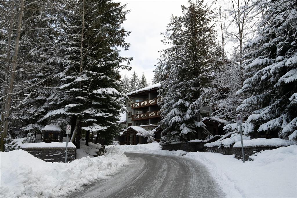 #202 – 4653 Blackcomb Way