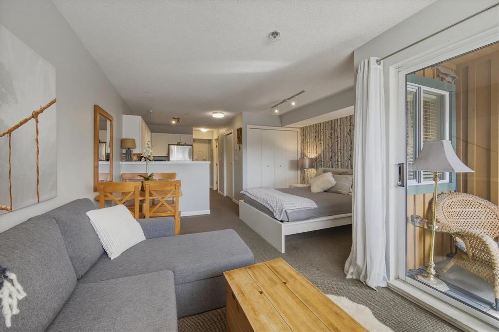 #308 – 4360 Lorimer Road