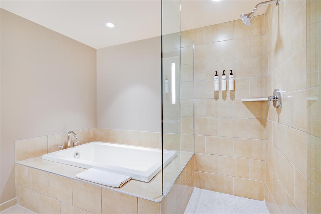 #301B – 2020 London Lane