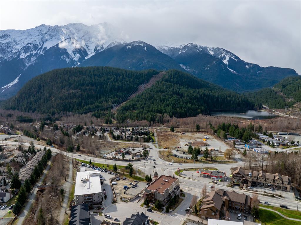 7340 Crabapple Court