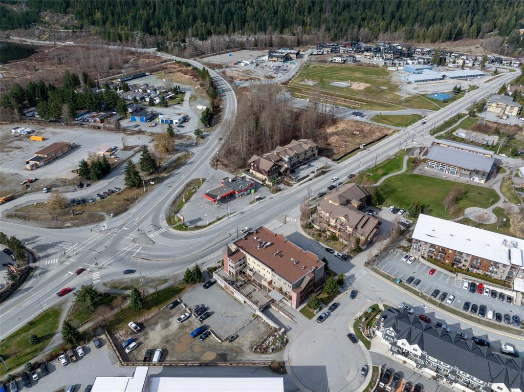 7340 Crabapple Court