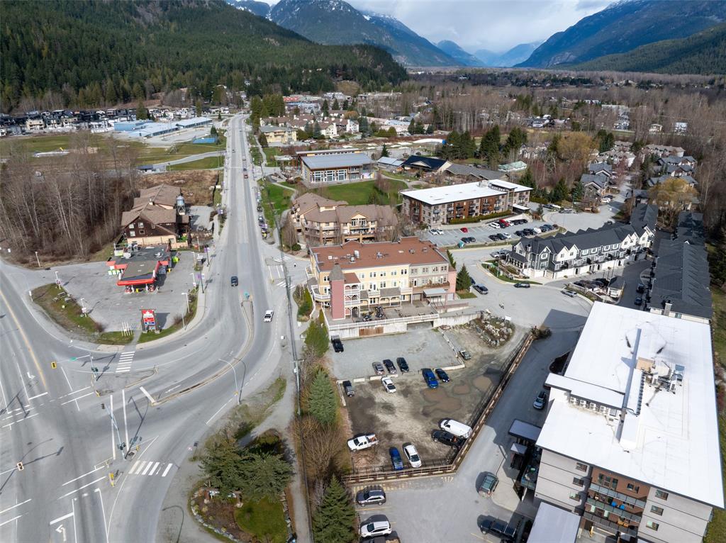 7340 Crabapple Court