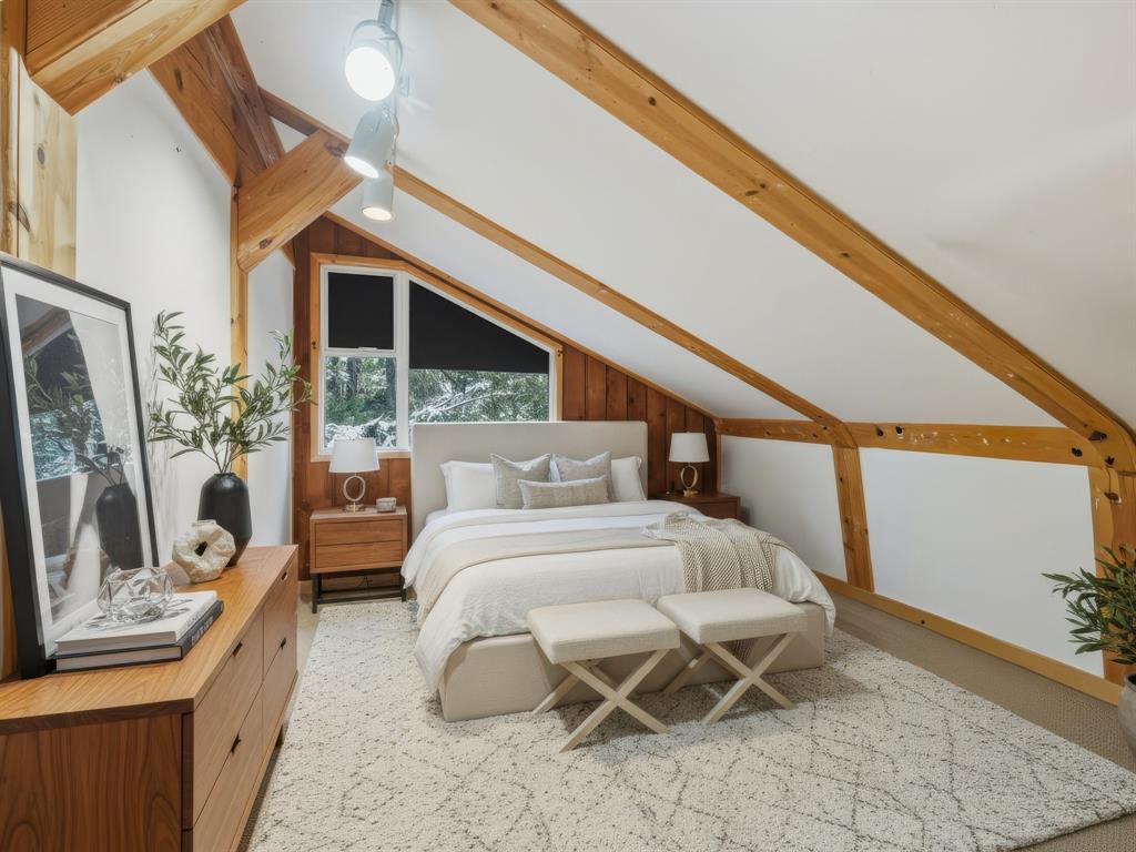 9539 Emerald Drive