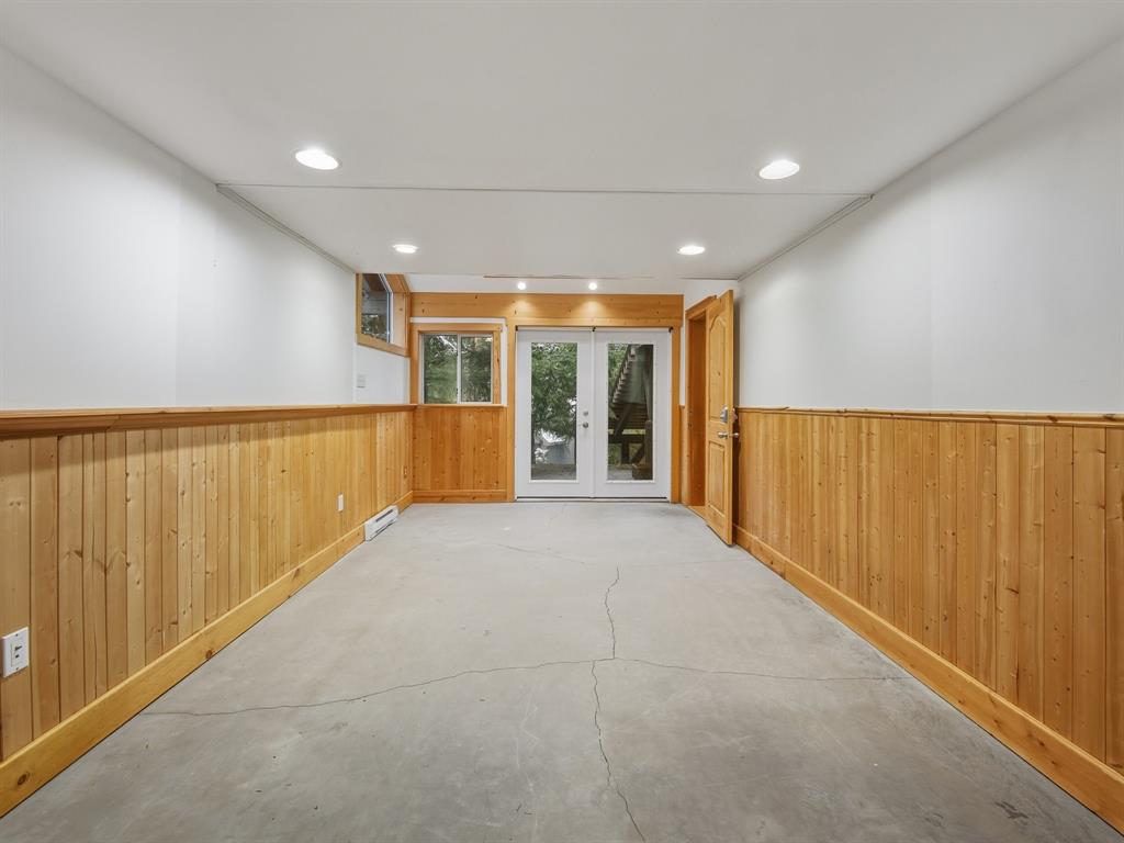 9539 Emerald Drive