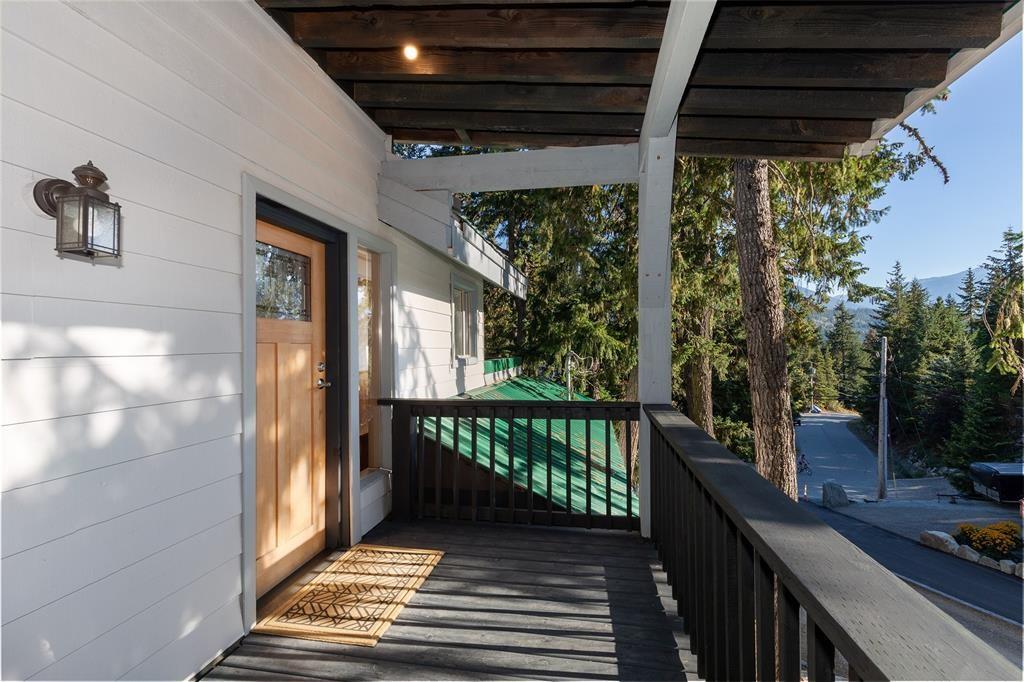 9539 Emerald Drive