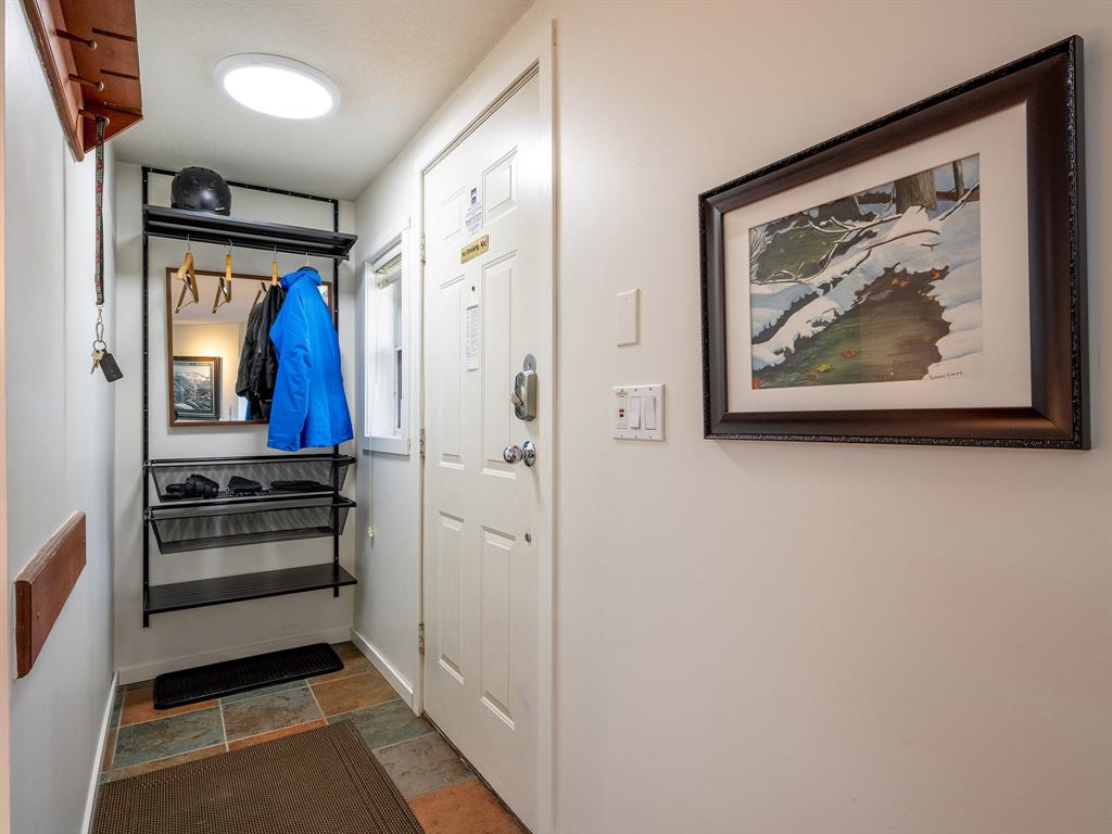 #3 – 4388 Northlands Boulevard