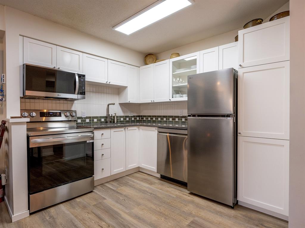 #3 – 4388 Northlands Boulevard