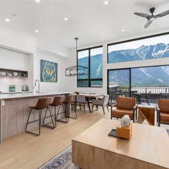 #36 – 4000 Sunstone Way