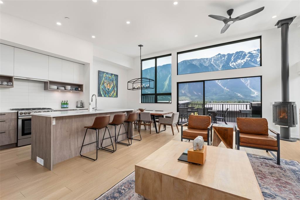 #36 – 4000 Sunstone Way