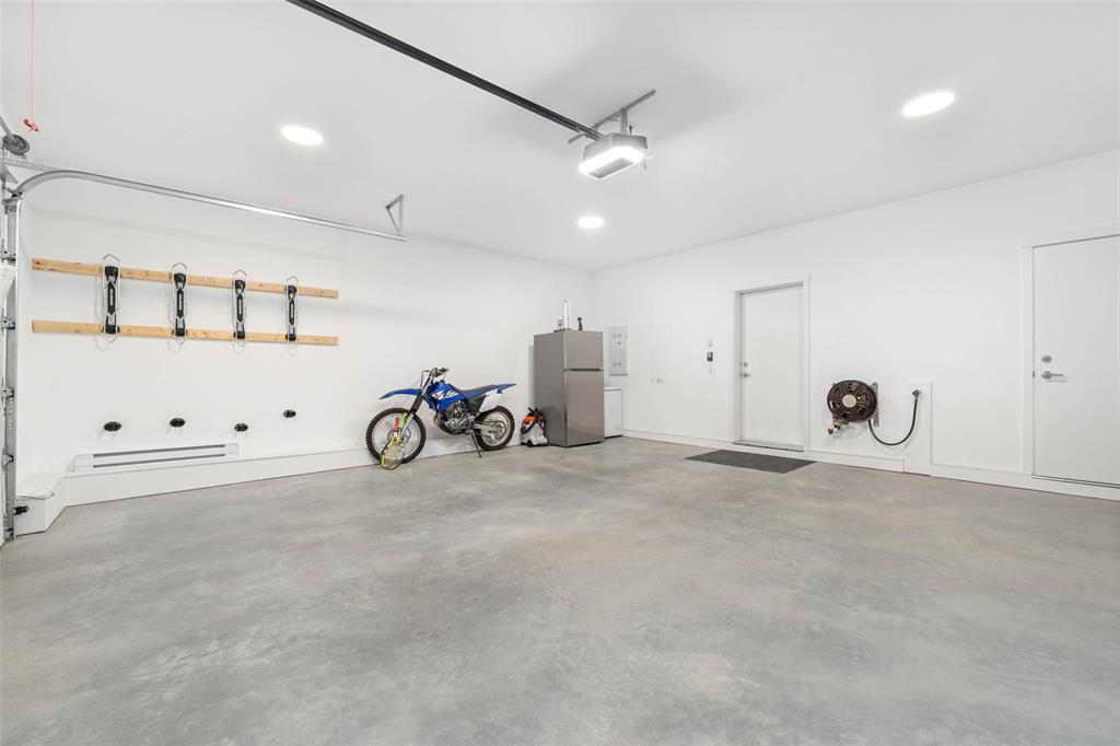 #36 – 4000 Sunstone Way