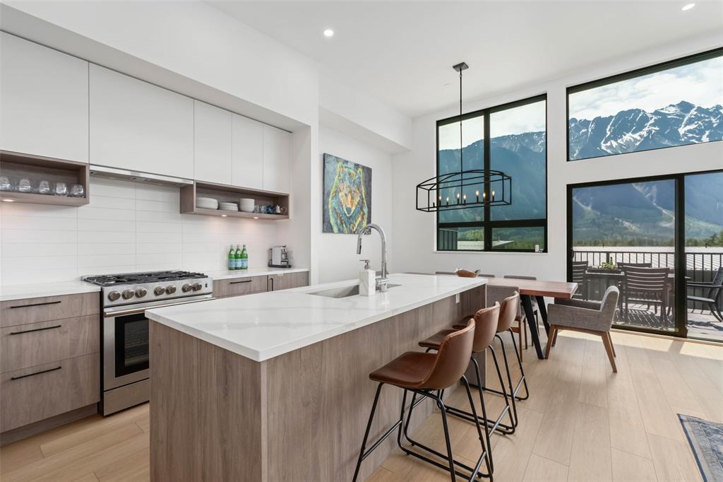 #36 – 4000 Sunstone Way