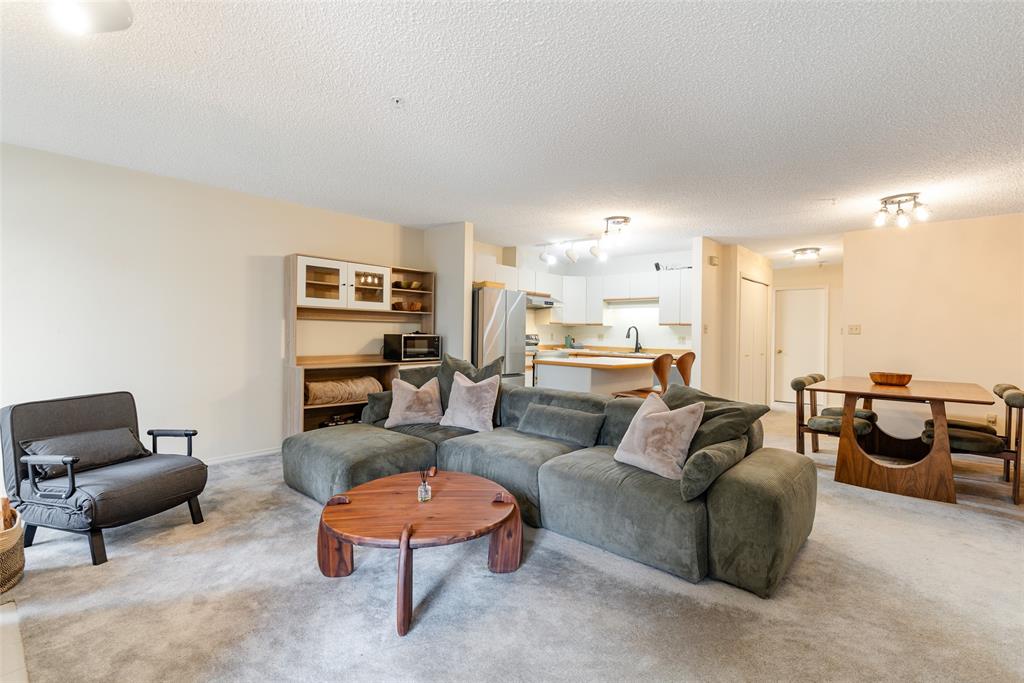 #18 – 4725 Spearhead Drive