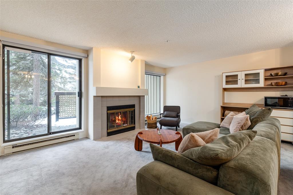 #18 – 4725 Spearhead Drive