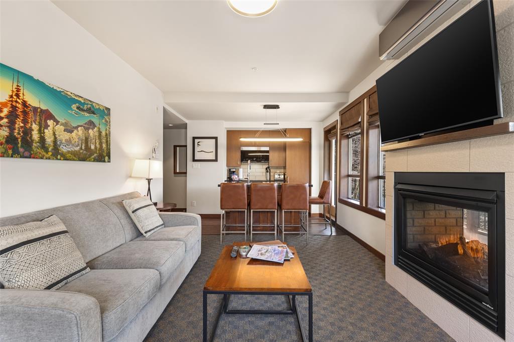 #108A – 2020 London Lane