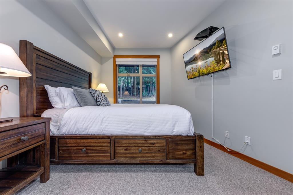 #222 – 4660 Blackcomb Way