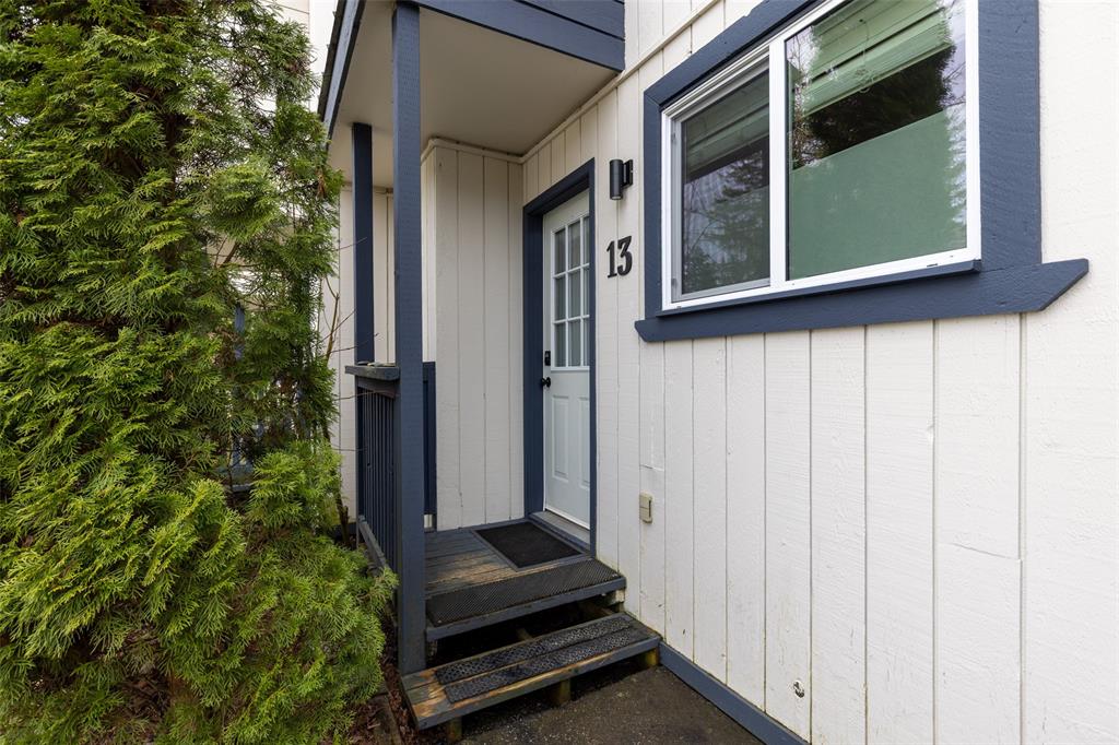 #13 – 1470 Laurel Street