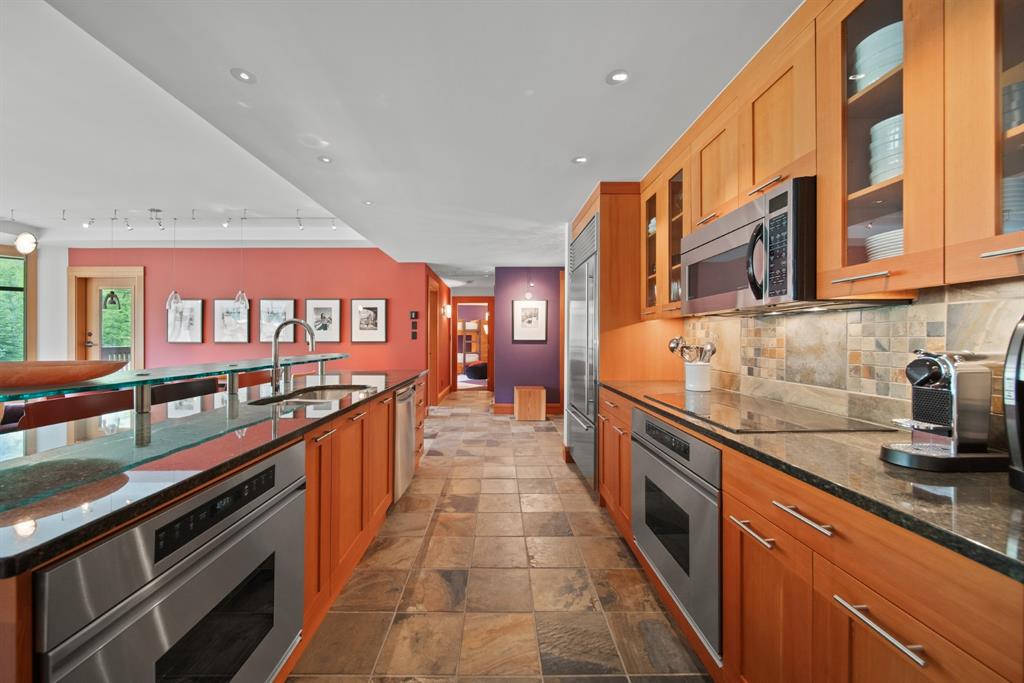 #614 – 2202 Gondola Way