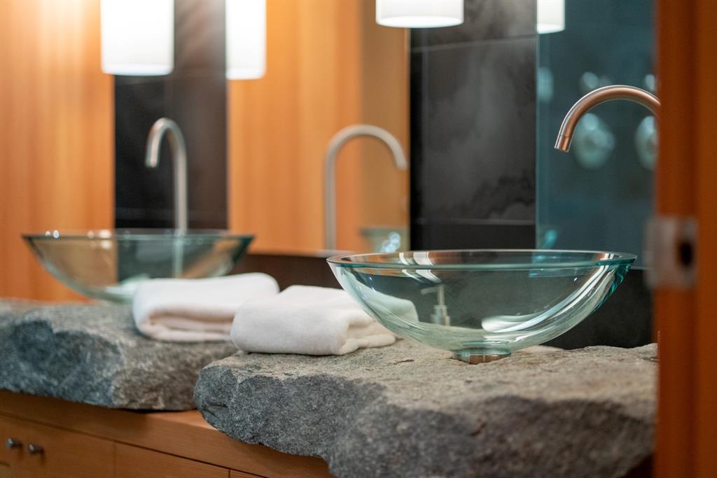 #614 – 2202 Gondola Way