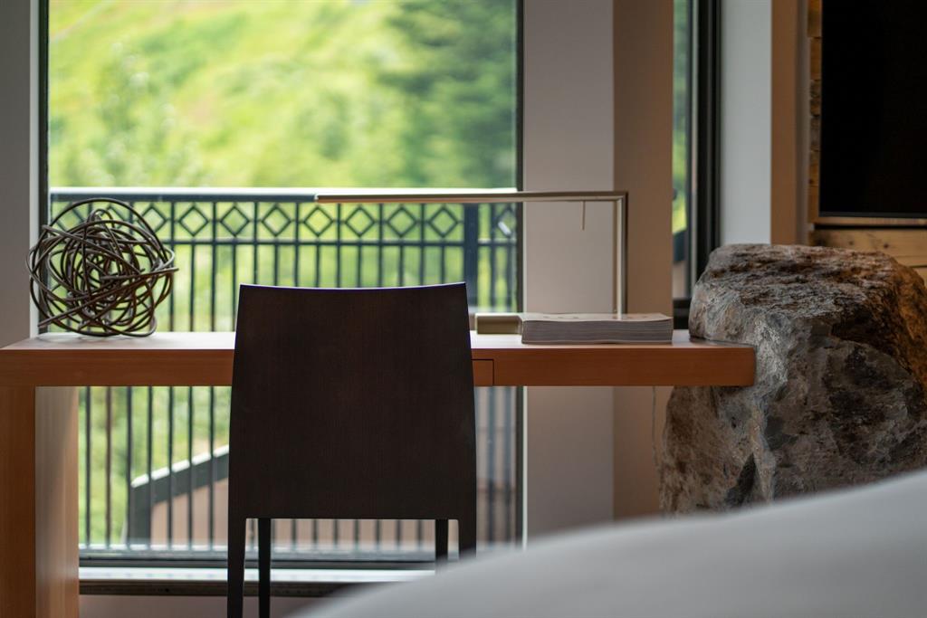 #614 – 2202 Gondola Way