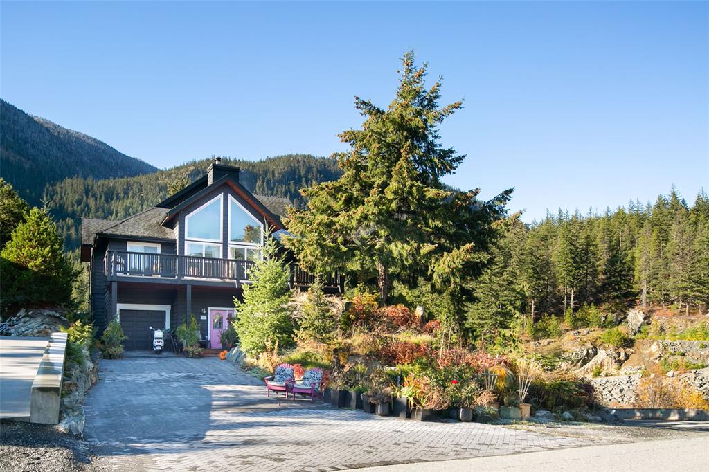 7467 Dogwood Street