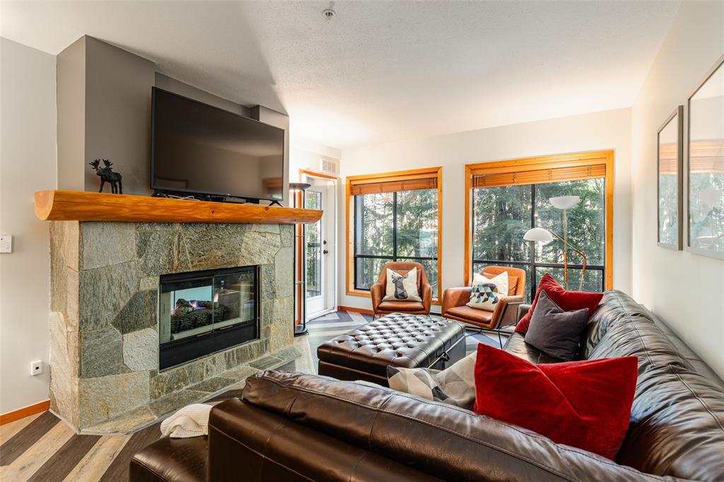 #102 – 4821 Spearhead Drive