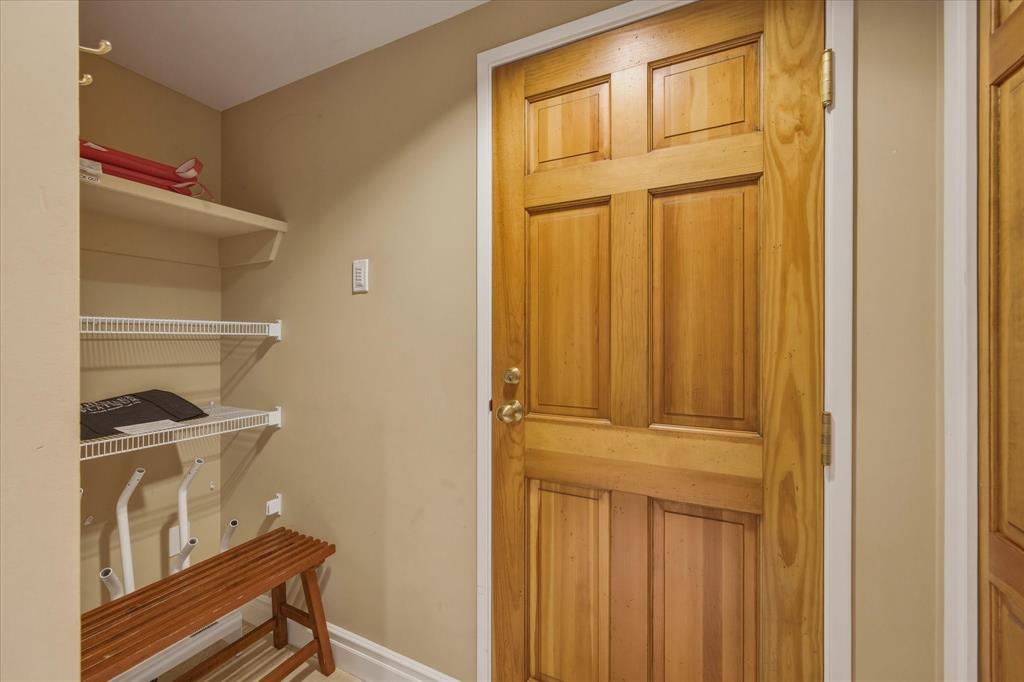 #409 – 4910 Spearhead Place