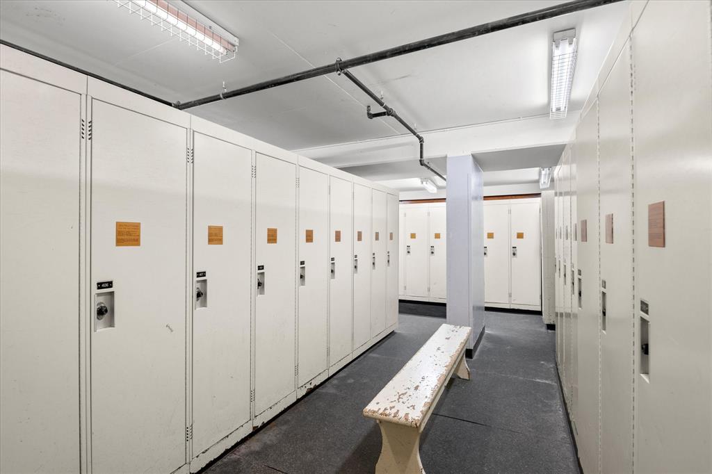 #409 – 4910 Spearhead Place