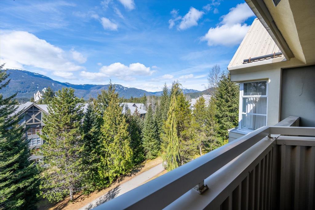 #409 – 4910 Spearhead Place