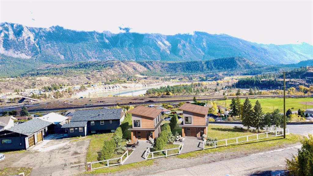 342 & 348 Mountain View Road