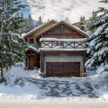 8107 Muirfield Crescent